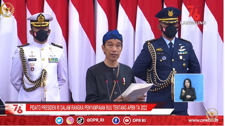 Kejar Target Investasi Rp 900 Triliun, Jokowi Sesumbar Izin Usaha Tak Akan Ribet