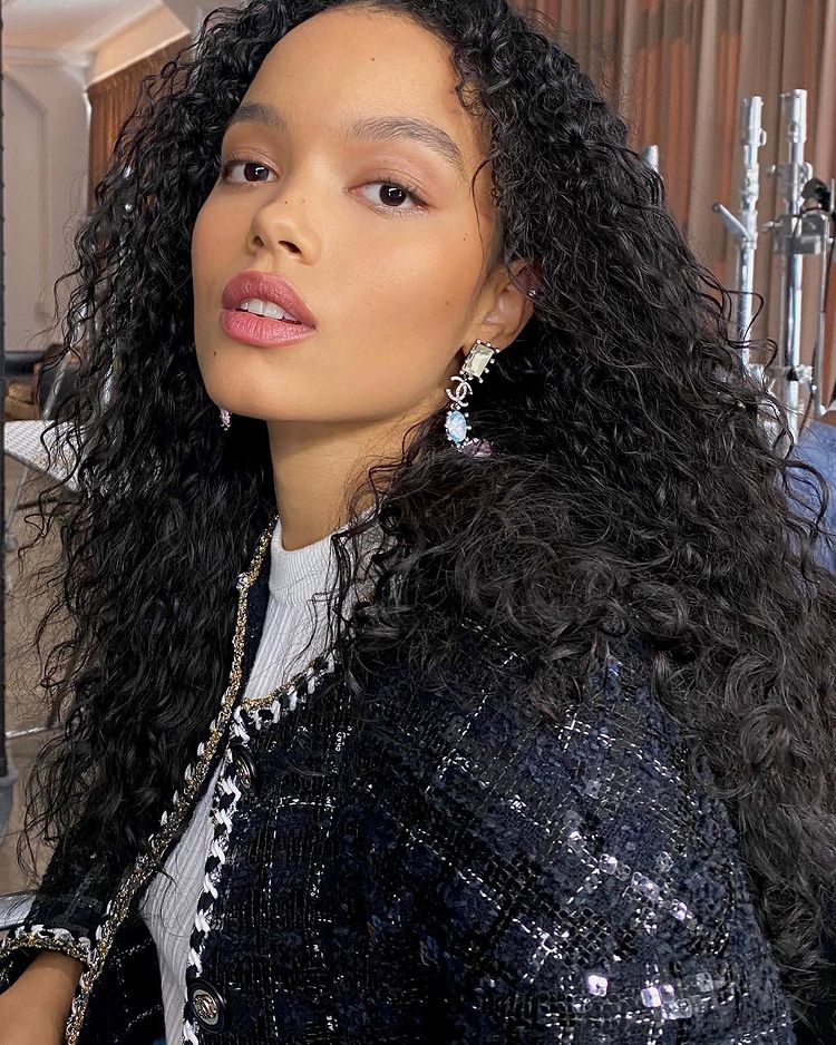 Curly hair. (FotoInstagram/ lacyredway)