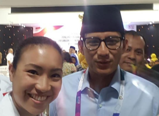 Keponakan Prabowo Subianto, Rahayu Saraswati Djojohadikusumo bersama cawapres Sandiaga Uno (@rahayusaraswati)