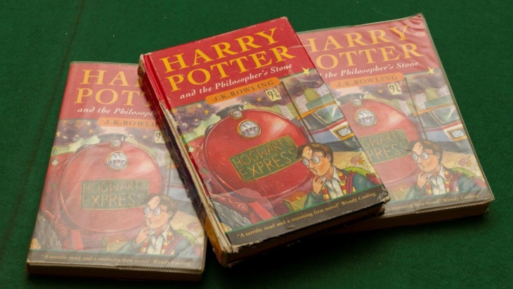 Buku Salinan Pertama J.K. Rowling Dijual Seharga Lebih dari Rp 500 Juta