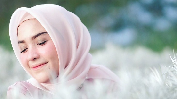 Hijab Organza Masih Jadi Buruan Hijabers untuk Lebaran