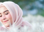 Hijab Organza Masih Jadi Buruan Hijabers untuk Lebaran