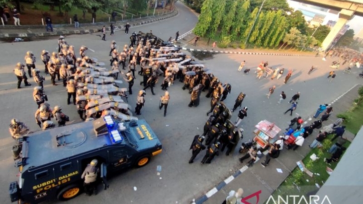 Polisi Amankan Sembilan Pengunjuk Rasa Positif Narkoba di Makassar