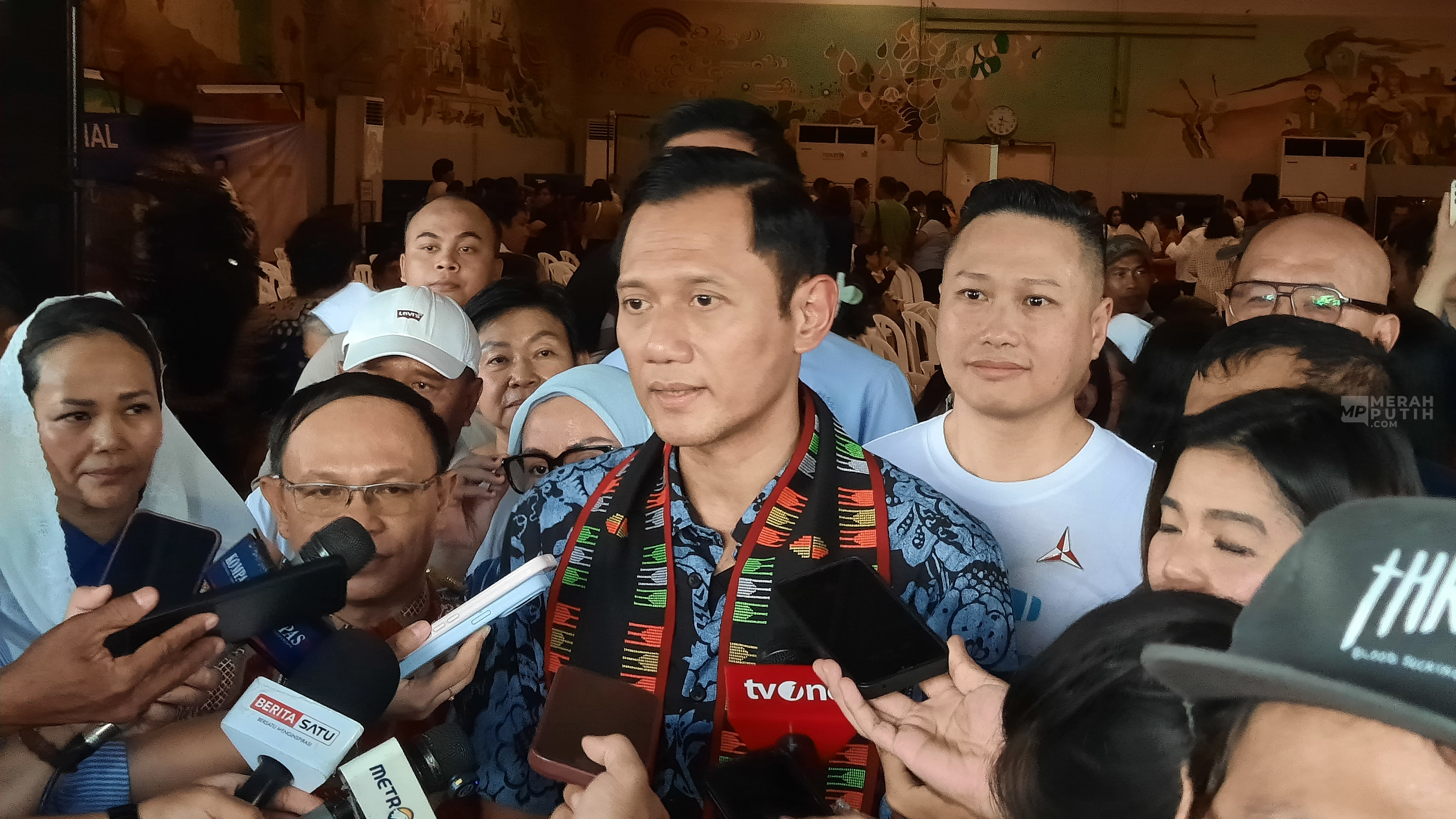 Partai Demokrat Salurkan Bantuan untuk Kelompok Prasejahtera di Momen Paskah, Diharapkan Meringankan Beban di Tengah Gejolak Kebutuhan