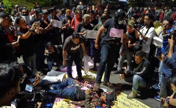 Pemerintah Nyatakan Kebebasan Pers di Indonesia Lebih Baik daripada Polandia Serta Indi