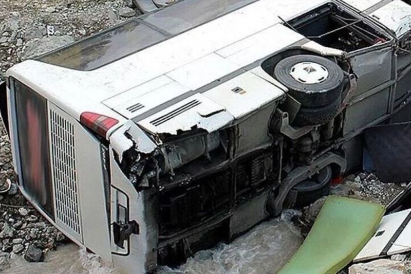 Bus Jatuh ke Jurang Sedalam 200 Meter, 23 Orang Tewas