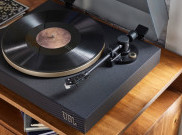 Turntable JBL Spinner BT Akhirnya Rilis di Indonesia