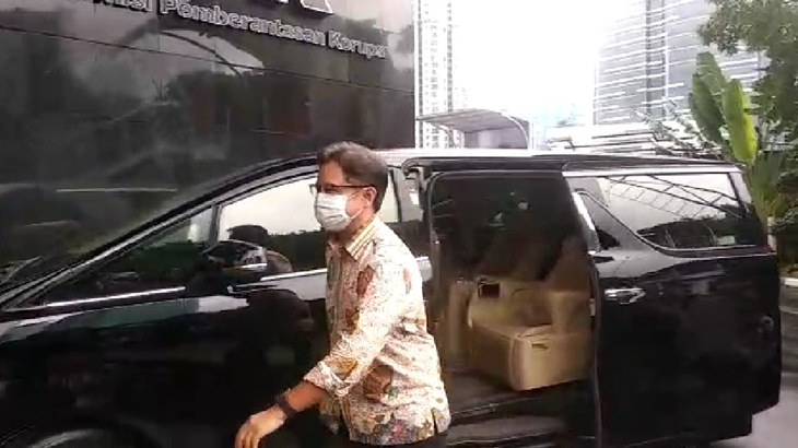 Menteri BUMN Erick Thohir dan Menteri Kesehatan Budi Gunadi Sadikin menyambangi gedung Komisi Pemberantasan Korupsi (KPK), Jakarta, Jumat (8/1). (Foto: MP/Istimewa)