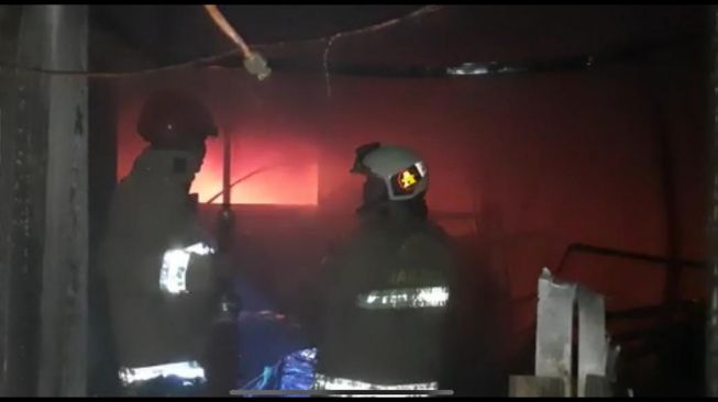 Kantor Badan POM kebakaran, Minggu malam pukul 21.30 WIB (18/7/2021) (Dok. Screencap Twitter @humasjakfire)