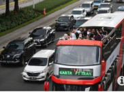 Lebaran di Jakarta? Jajal Serunya Wisata Sejarah Batavia di Atas Bus Atap Terbuka