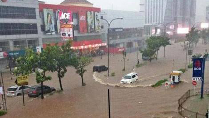 Hujan Deras, Malam Ini Delapan Kelurahan di Jakarta Barat Siaga III