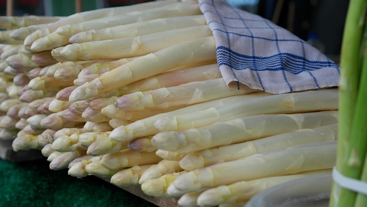 Asparagus sangat baik untuk kesehatan. (Foto: Pixabay/RitaE)