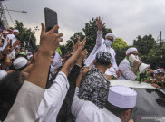 Rizieq Tak Izin ke Satpol PP Bikin Acara Peletakan Batu Pertama di Megamendung