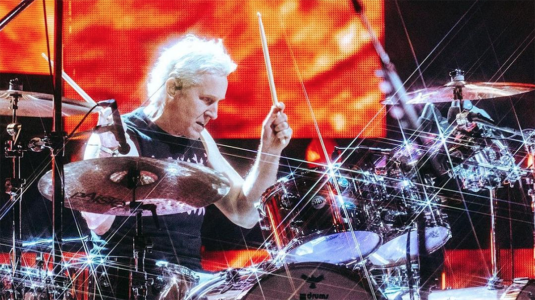Setelah 13 Tahun, Josh Freese Kembali ke A Perfect Circle 