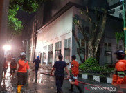 Gedung Kasuari RS Kariadi Semarang Terbakar