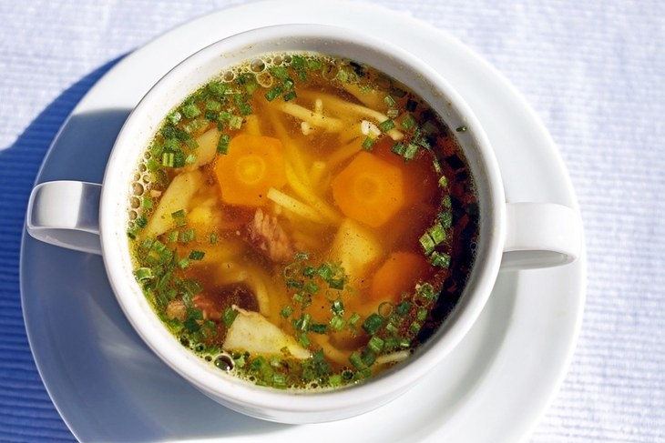 Sup makanan sehat dibanding dengan makanan digoreng. (Foto: Pixabay/Couleur)