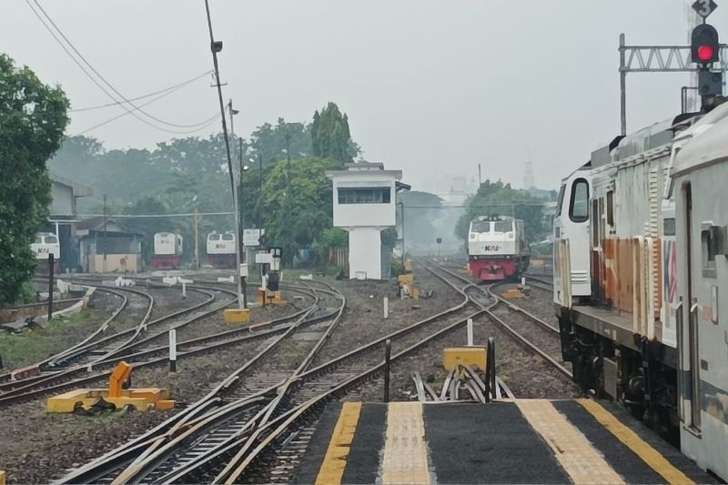Tingkat Kecelakaan Tinggi, 734 Perlintasan Kereta Api di Jatim Perlu Palang Pintu