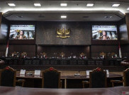 Tanggapi Putusan MK, Pemerintah Tetap Berlakukan UU Cipta Kerja Sambil Diperbaiki
