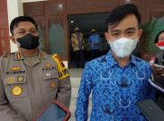 Pasoepati dan Kaesang Kawal Bus Pemain Persis Solo, Gibran: Ora Usah Konvoi