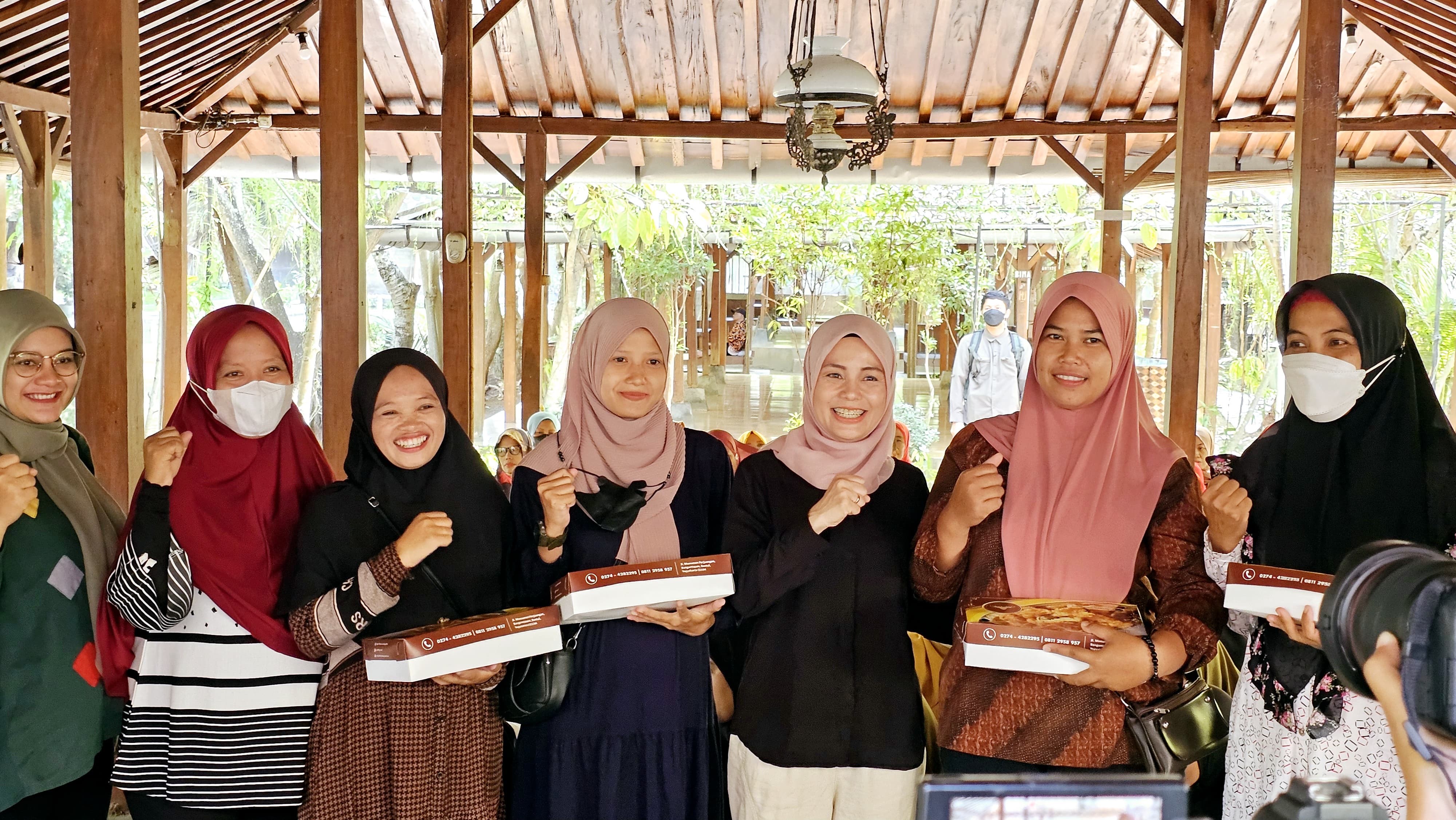 Atikoh Kampanyekan Makan Telur Bagi Ibu Hamil Cegah Stunting