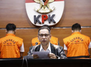 KPK Amankan Uang Ratusan Juta dalam OTT Hakim di Surabaya