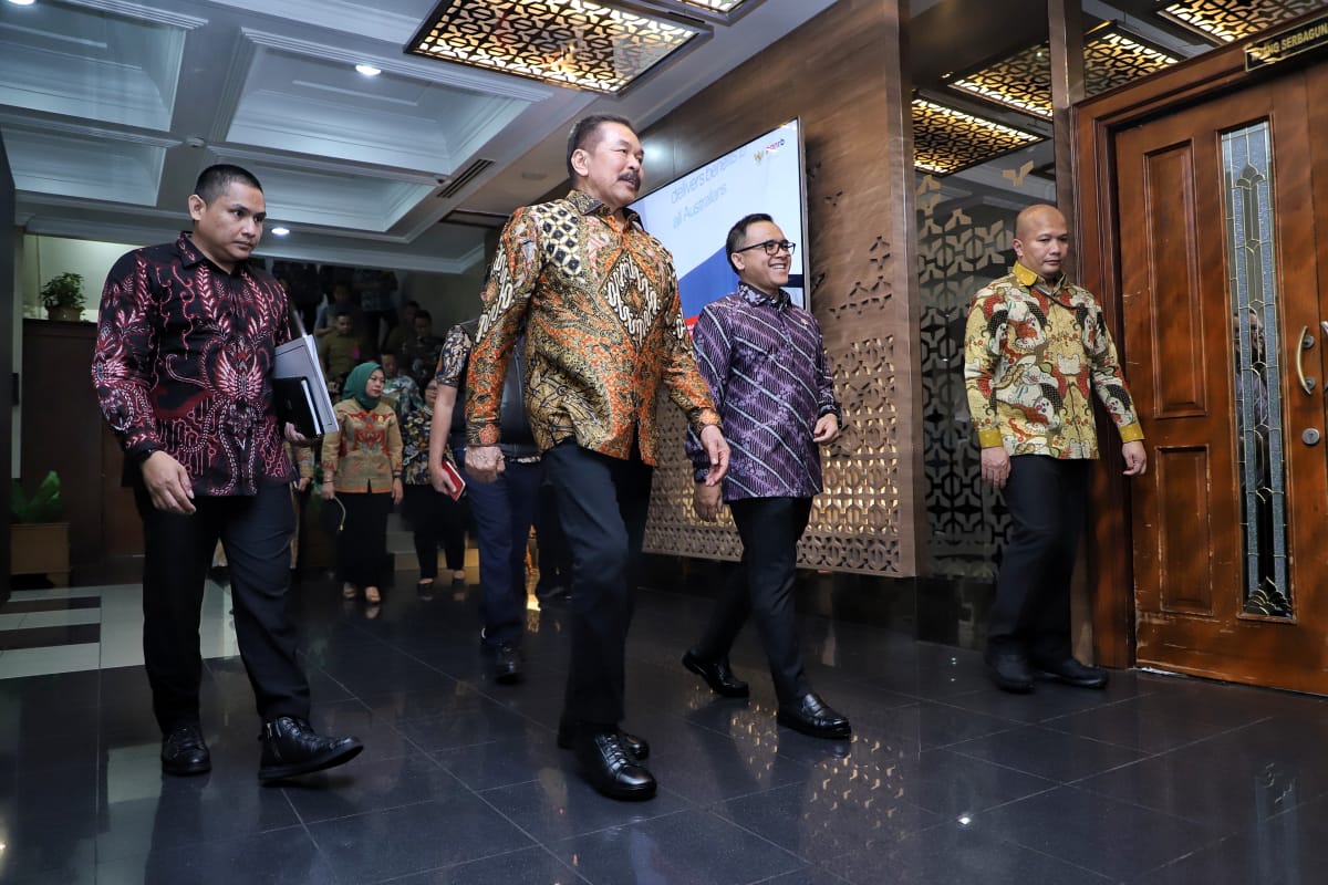 Bertemu Menpan RB, Jaksa Agung Bahas Pembentukan Badan Perampasan Aset