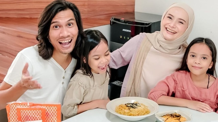 Jangan Multitasking, Kunci Mendamaikan Kewarasan Ibu ala Dhatu Rembulan