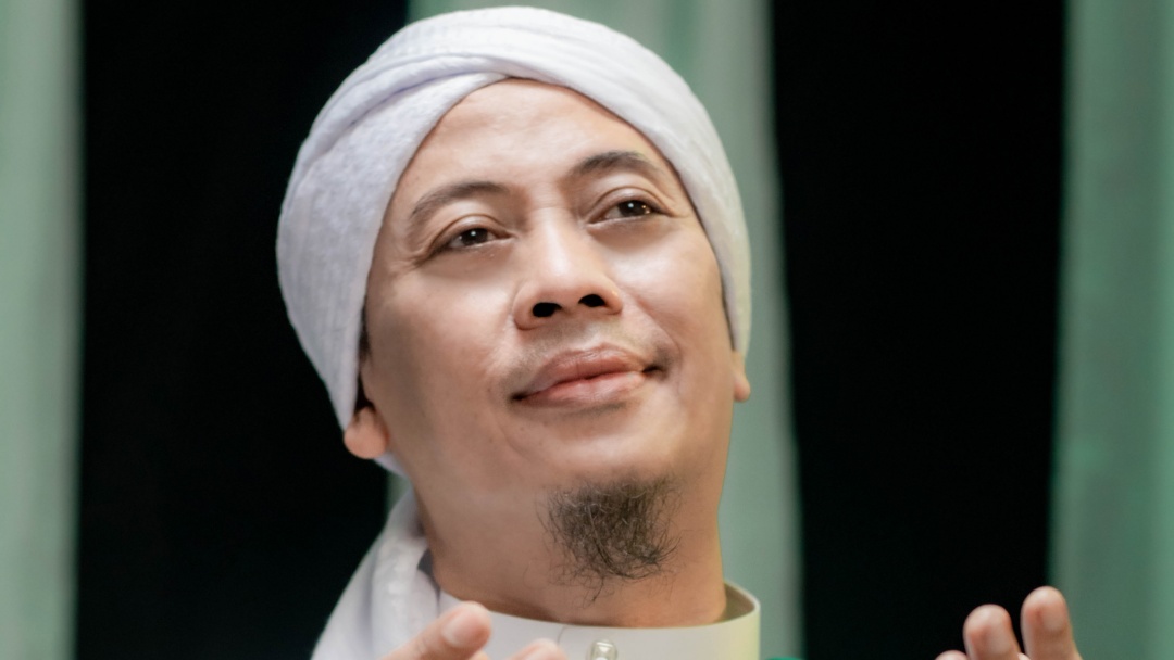 Opick Sajikan Visual 'Tersenyumlah' dalam Video Musik Terbarunya