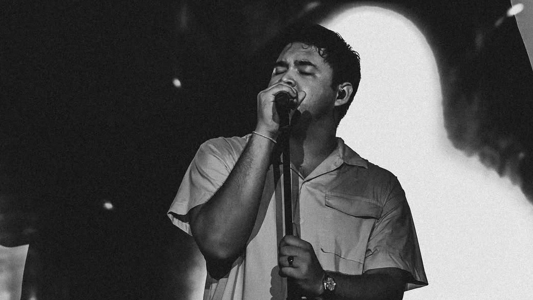 Jelajahi Lirik Romantis Lagu 'Penjaga Hati' Milik Nadhif Basalamah
