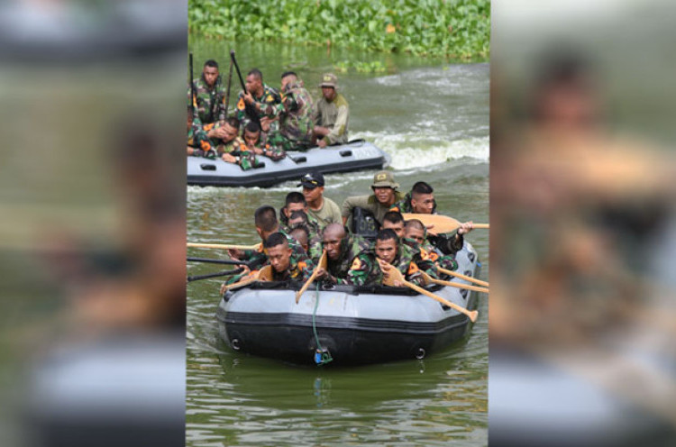 TNI AL Tangkap Sembilan Imigran Bangladesh di Perairan Rupat