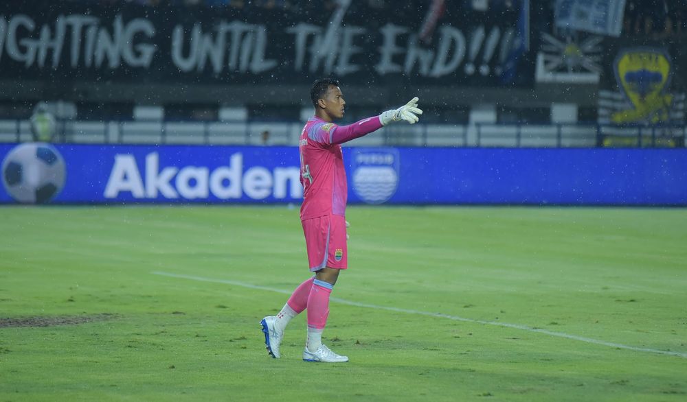 Sambut ACL 2 2026/2027, Persib Tingkatkan Kualitas Rumput GBLA