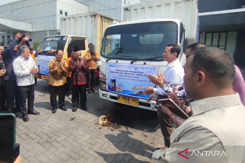 Pemerintah Kirim 5,54 Juta Eksemplar Buku Bacaan Bermutu ke 24.609 Sekolah