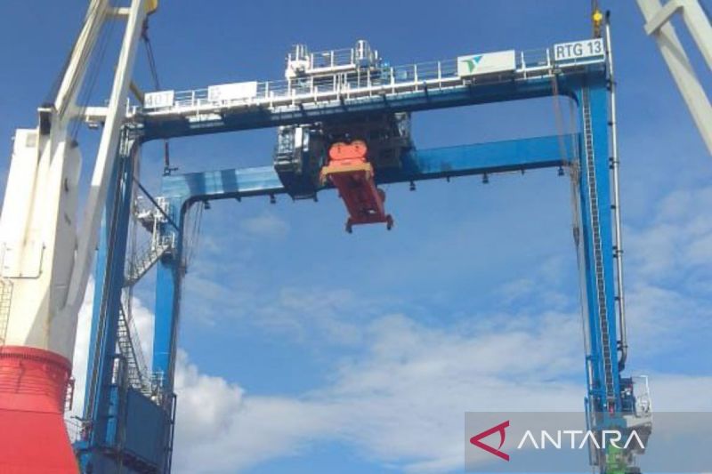 Derek Terminal Peti Kemas Bitung Roboh Padahal Umurnya Belum Sampai 5 Tahun