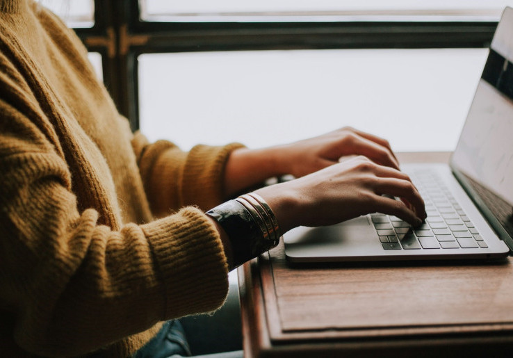 Data Mahasiswa Indonesia Diduga Dijual di Dark Web, DPR Sentil Pemerintah
