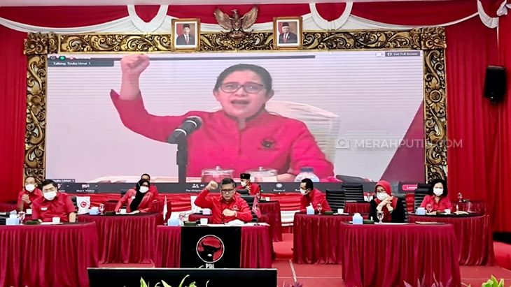 Ketua DPP PDIP bidang Politik Puan Maharani dalam pengumuman calon kepala daerah (cakada) PDIP gelombang V.  (Foto: MP/Ponco Sulaksono)