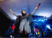 Teror Gas di Konser Kota Tua: Vokalis Tantri Kotak Tumbang, Massa Panik, Provokator Ditangkap