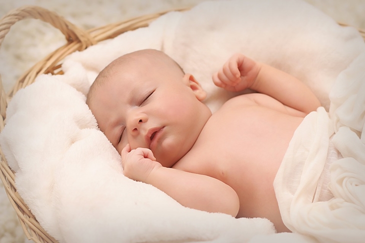 Durasi dan frekuensi tidur siang berpengaruh di malam. (Foto: Pixabay/esudroff)