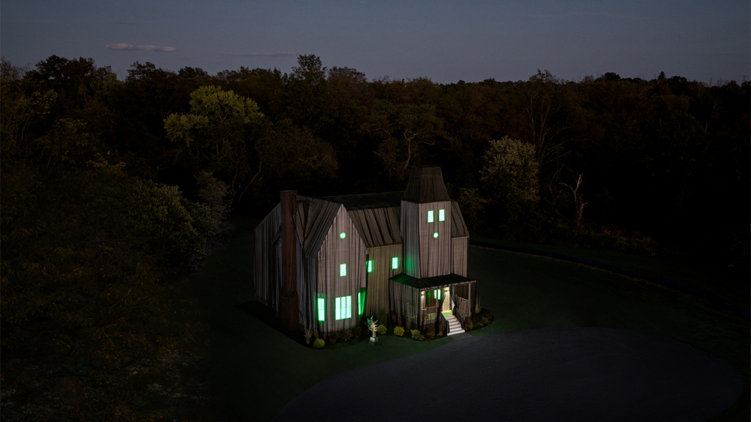 Menjelajahi Mansion Mencekam Delia Deetz dari ‘Beetlejuice Beetlejuice’