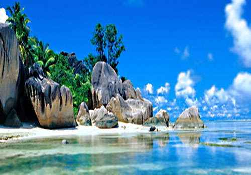 Berencana Liburan ke Bangka Belitung? Nih 4 Spot Snorkeling Terbaik