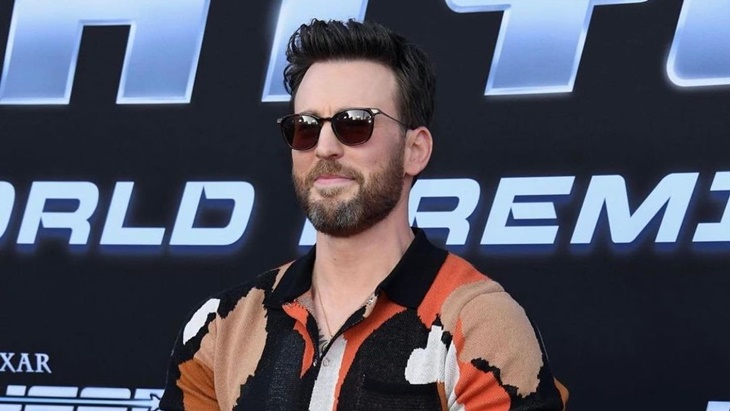 Jomlo Merapat, Chris Evans Lagi Cari Jodoh