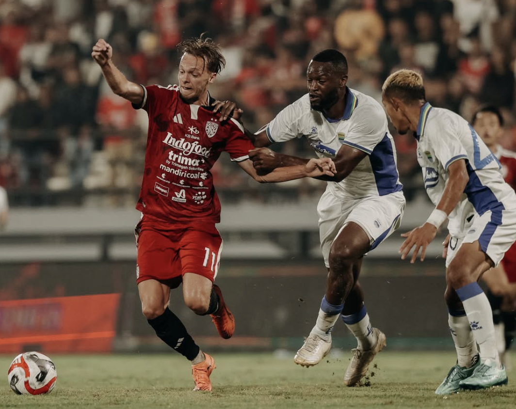 Terakhir Dikalahkan Persib, Pelatih Bali United Johnny Jansen Kecewa tetapi Lihat Perkembangan Tim