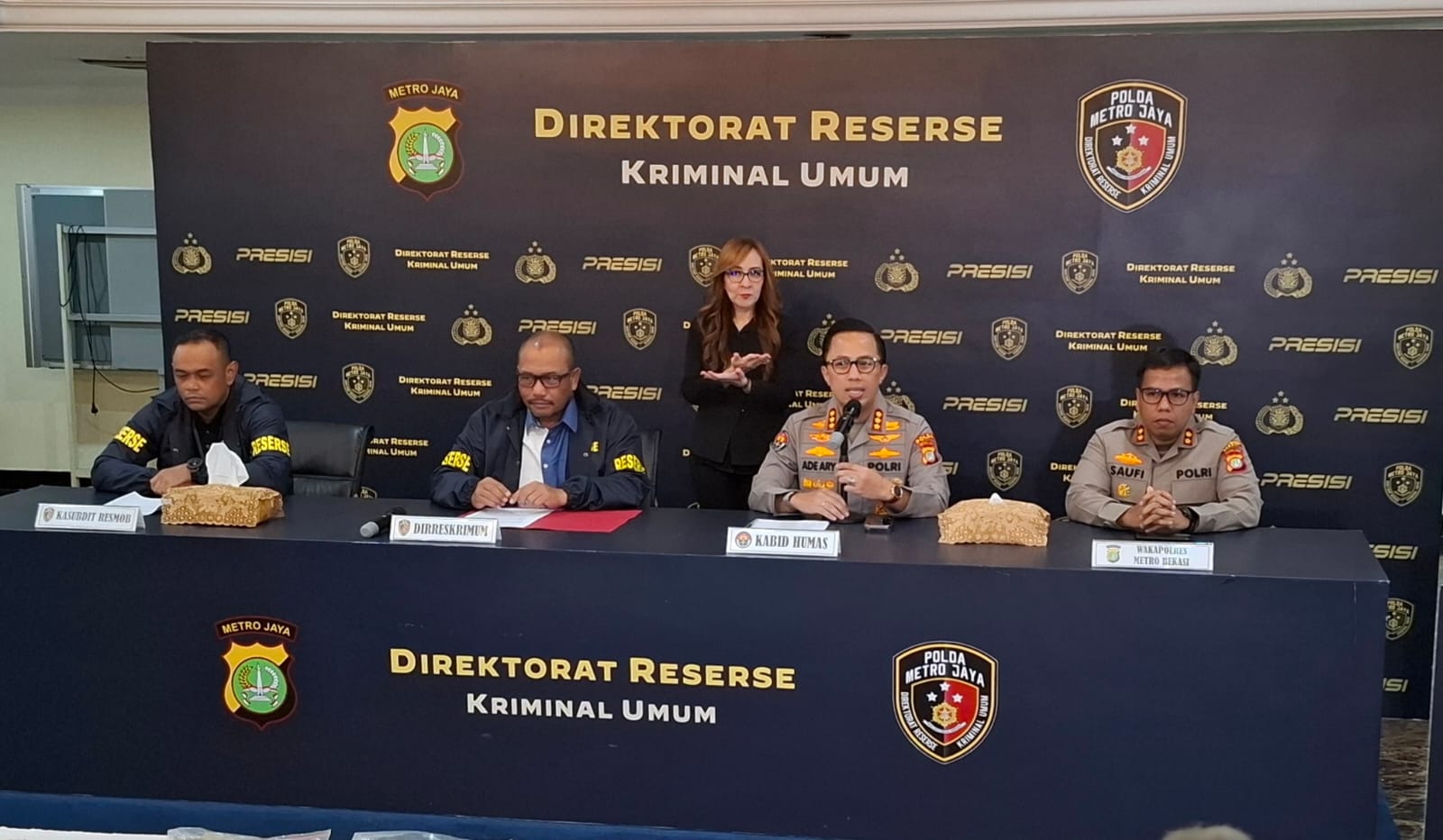 Nanang ‘Gimbal’ Tusuk Aktor Sandy Permana Berkali-kali Pakai Pisau, Dipicu Hal Sepele