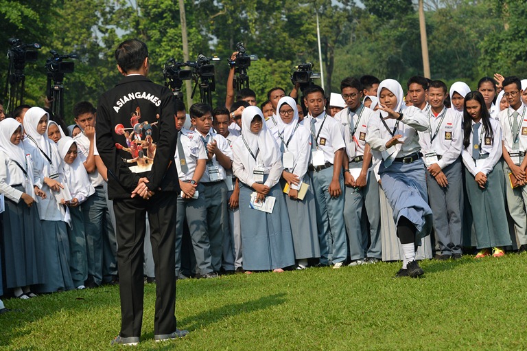 Mulai 10 Mei, Menteri Kabinet Kompak Tiru Jokowi Pakai Jaket Asian Games