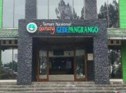 Polisi Ancam Bubarkan Warga yang Ambil Foto Gunung Gede dari Flyover Kemayoran