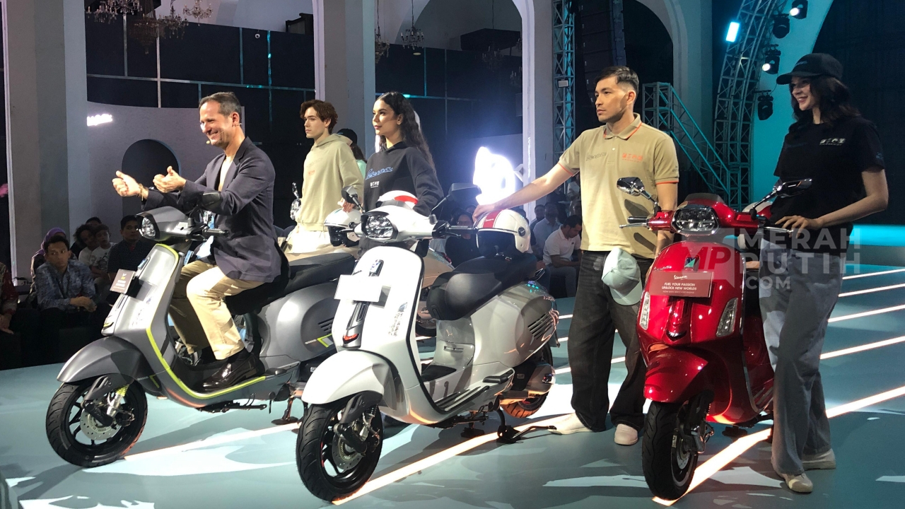 Vespa Luncurkan Model Baru Primavera dan Sprint, Hadir dengan Mesin i-Get 180 cc