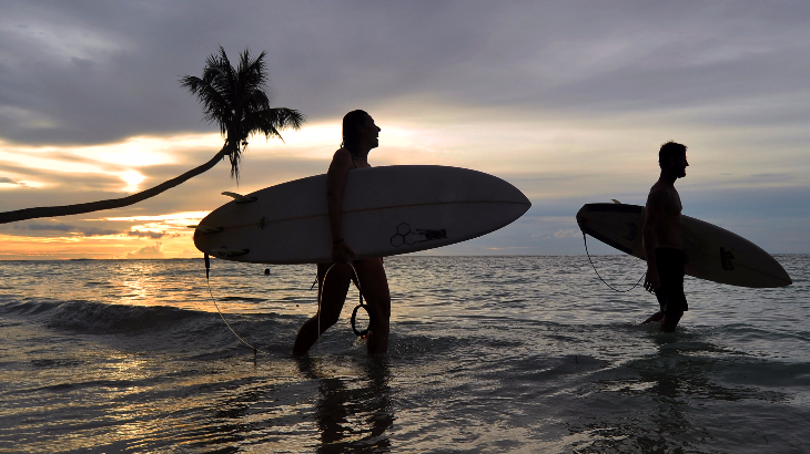 Wisatawan Dilarang Berenang di Pantai Selatan Lebak