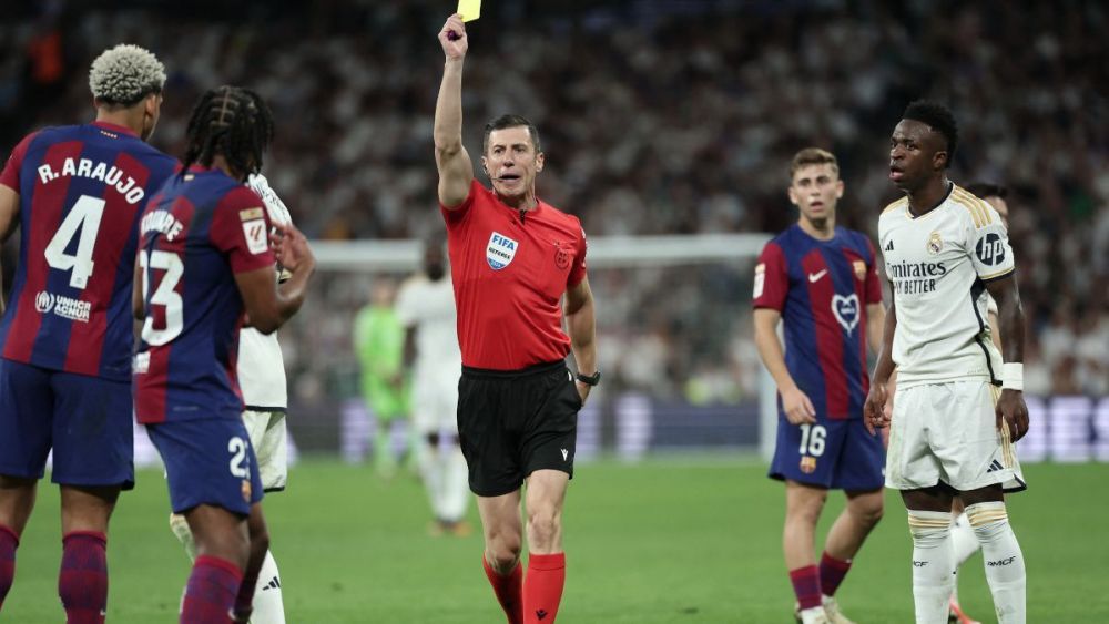 Cesar Soto Grado pernah pimpin laga El Clasico pada 2024 lalu