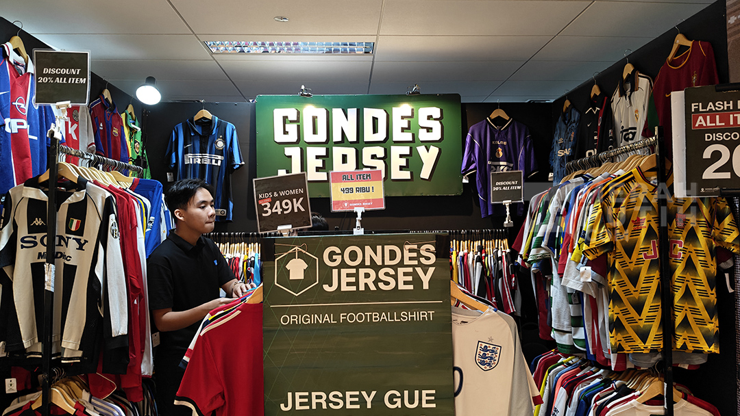 Berburu Jersey Vintage di USS Yard Sale 2026, Koleksi Langka Bisa Tembus Jutaan Rupiah