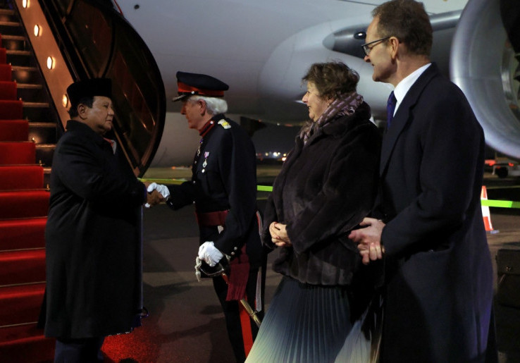 Prabowo Tiba di London, Dijadwalkan Bertemu PM Keir Starmer dan Raja Charles III