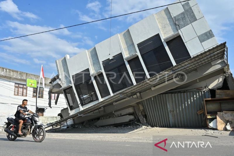 Ribuan Gempa Susulan Landa NTT, BMKG Prediksi Baru Stabil 3 Pekan Lagi